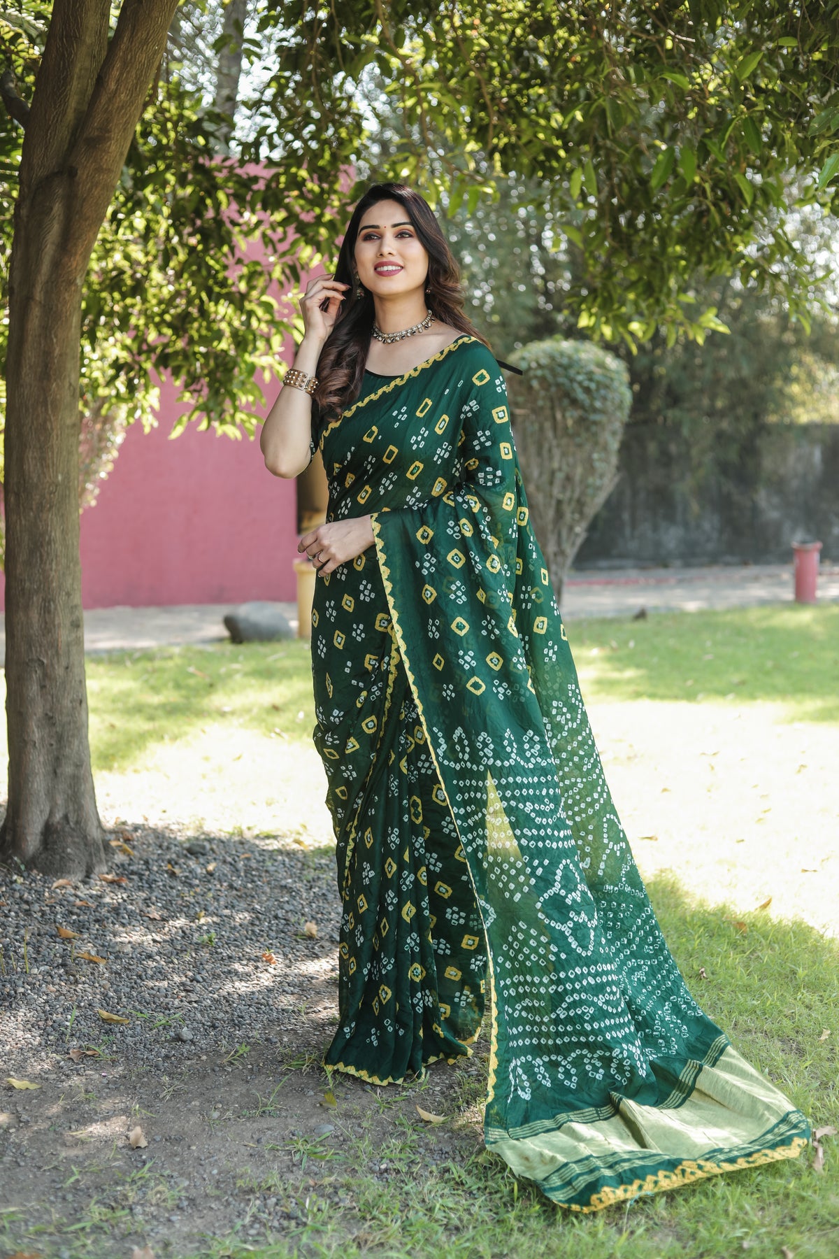 Pretty And Beautiful Forest Green Bandhej Silk Boutique Saree