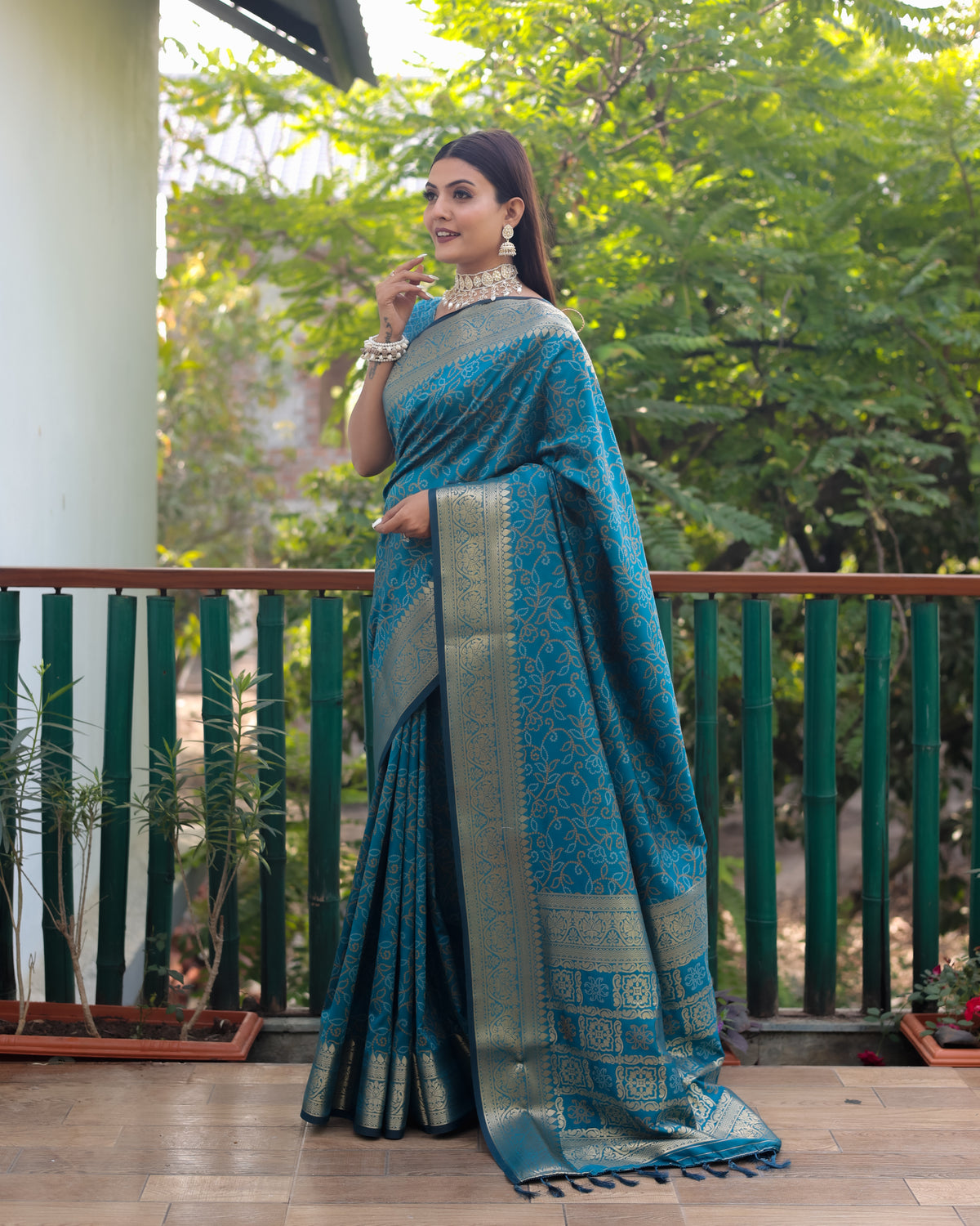 Pure Handloom Silk Bandhej Rama Patola Saree